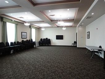 Hotel Pacific Inn & Suites