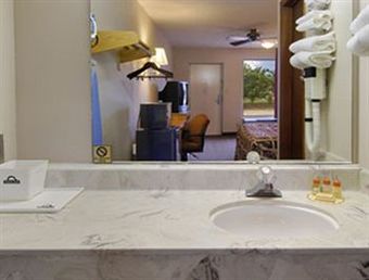 Hotel Days Inn Forest