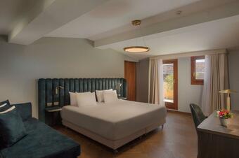 Hotel NH Venezia Santa Lucia