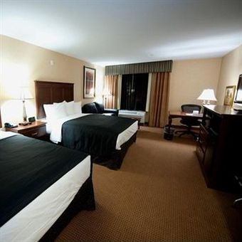 Grand Hotel At Bridgeport