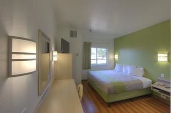 Hotel Motel 6 Hillsboro