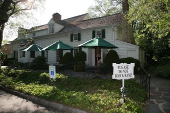 Hotel Three Village Inn