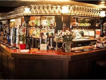 Hostal The Railway Inn