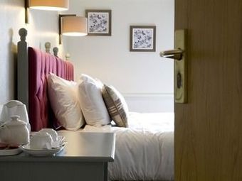 Hostal The Broadoak Hotel