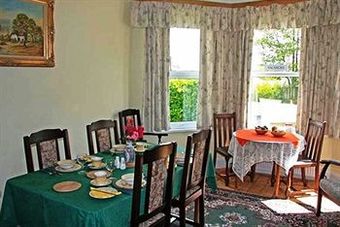 Bed & Breakfast Drakewalls House