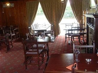 Hotel Carrybridge Lakeside Lodge