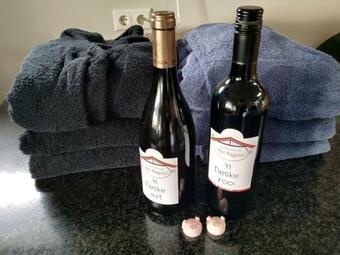 Chalet Met Houten Trekkershut En Hottub