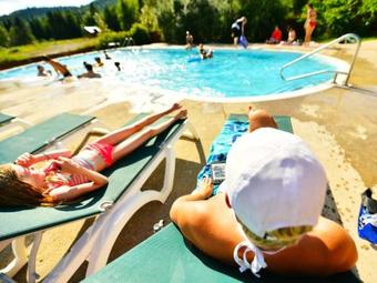 Station Touristique Pin Rouge