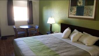 Motel 6 Mattoon