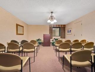 Clarion Hotel Park Central