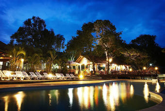 Hotel Phi Phi Natural Resort