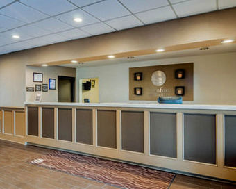 Hotel Comfort Inn & Suites