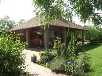 Hostal Dinnyelaposi Vend�gh�z