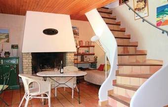 Holiday Home Crillon Le Brave With A Fireplace 01