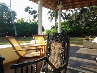 Hotel Talalla Beach Bungalows