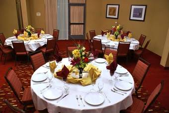 Hotel Courtyard Richmond Berkeley