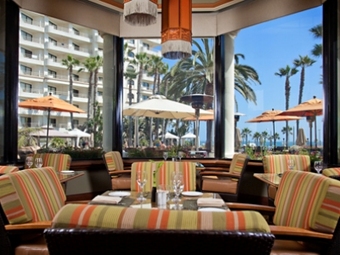 The Waterfront Beach Resort, A Hilton Hotel