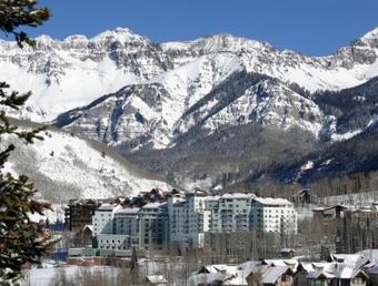 Hotel The Peaks Resort And Spa