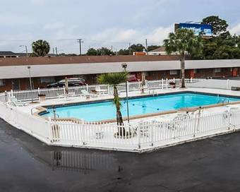 Hotel Rodeway Inn & Suites Winter Haven