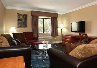 Hotel Quality Inn & Suites Atlanta Airport South
