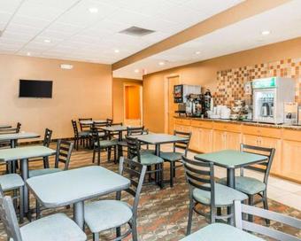 Hotel Quality Inn East Indianapolis