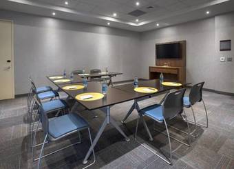 Hotel Aloft Buffalo Airport