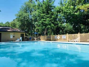 Hotel Simple Rewards Inn