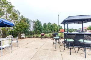 Hotel Magnolia Inn & Suites