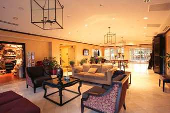 Hotel Doubletree By Hilton Dallas Market Center