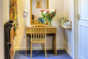 Comfort Hotel Reading West