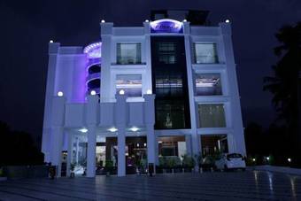 Hotel Athirappilly Residency