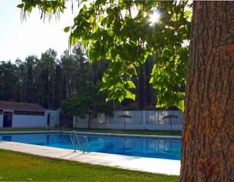 Centro De Ocio Al�a Bungalows Camping Rafting Benamej�