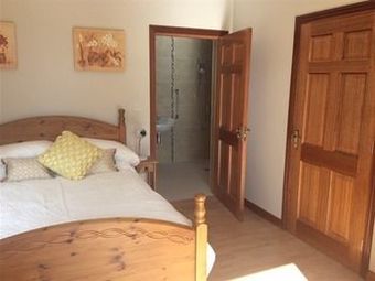 Bed & Breakfast U R Needs Holidays Ireland