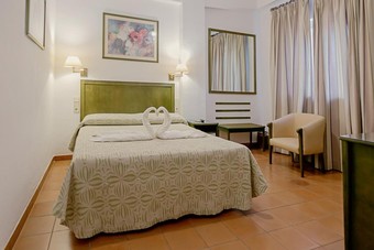 Hostal Lantana Garden