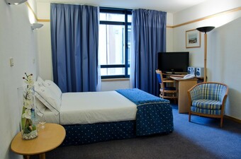 Hotel Vip Executive Suites éden