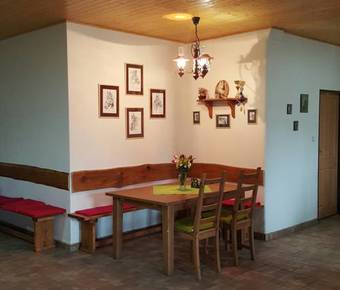 Hostal Guest House Eqilon