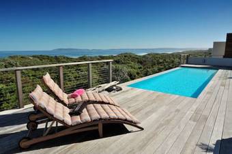 Villa Home By The Beach