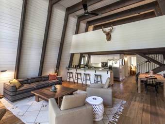 Oliver Pet Friendly Rental