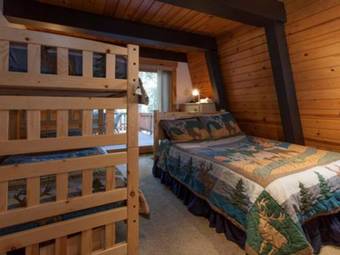 Pezzola Luxury Rental Cabin