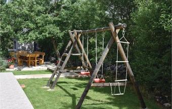 Holiday Home Dugopolje 01