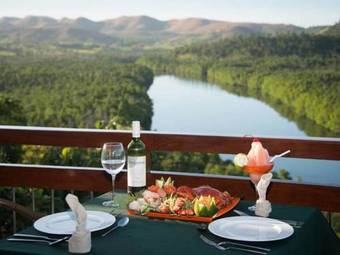 Hotel The Riverhouse