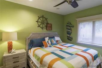 Casa De Mariposa 5540