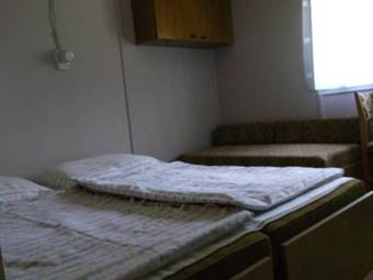 N�n�s Sz�ll�s 2