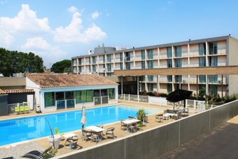 Hotel Adonis Avignon Sud