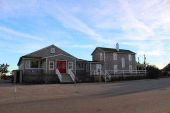 Posada Nags Head Beach Inn