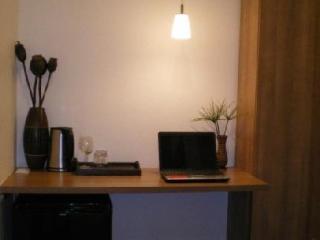 5ive Beach House Hotel