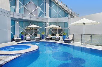 Hotel City Seasons Towers