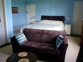 Dilton Court Farm B&B