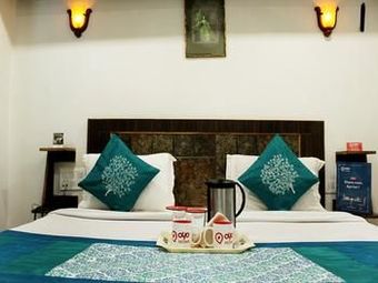 Hotel Oyo Premium Nainital Mall Road 2