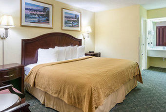 Hotel Quality Inn & Suites